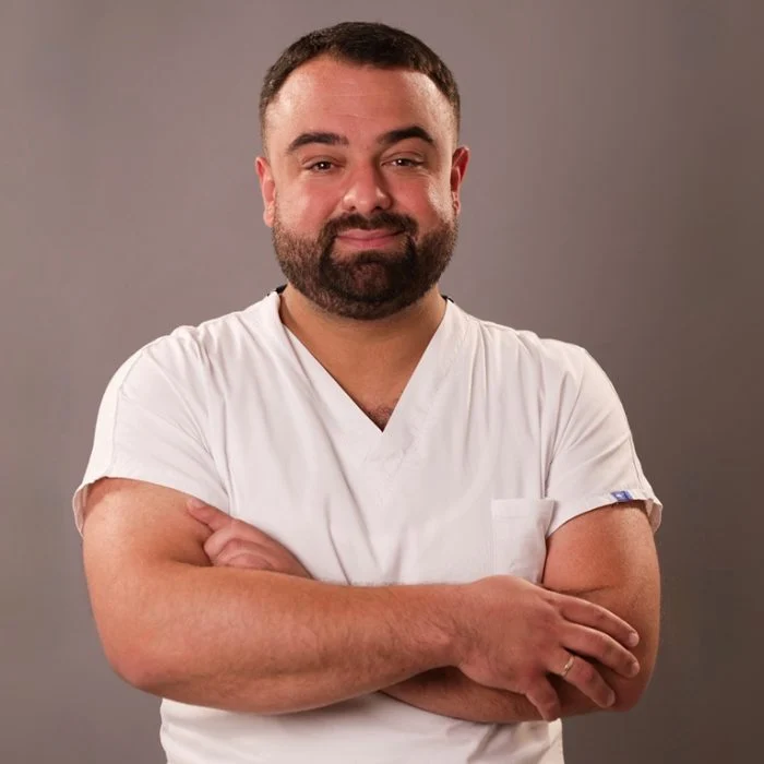 Dr. Eugen Sâli - stomatolog, chirurg implantolog clinica Punto Bianco Chișinău (Jenea Sîli/ Sali)